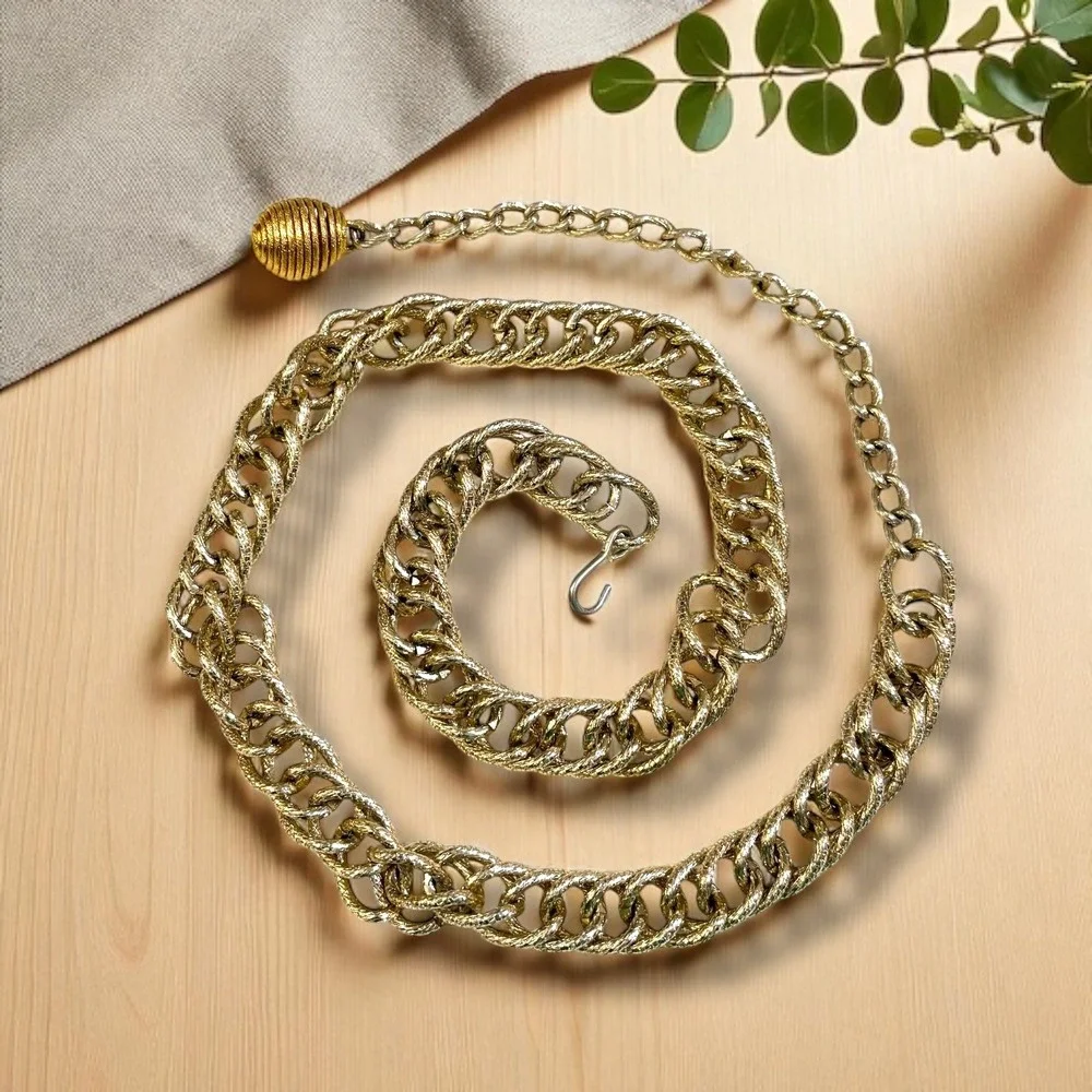 Vintage Retro Gold Toned Adjustable Metal‎ Chain Belt 30 to 36in